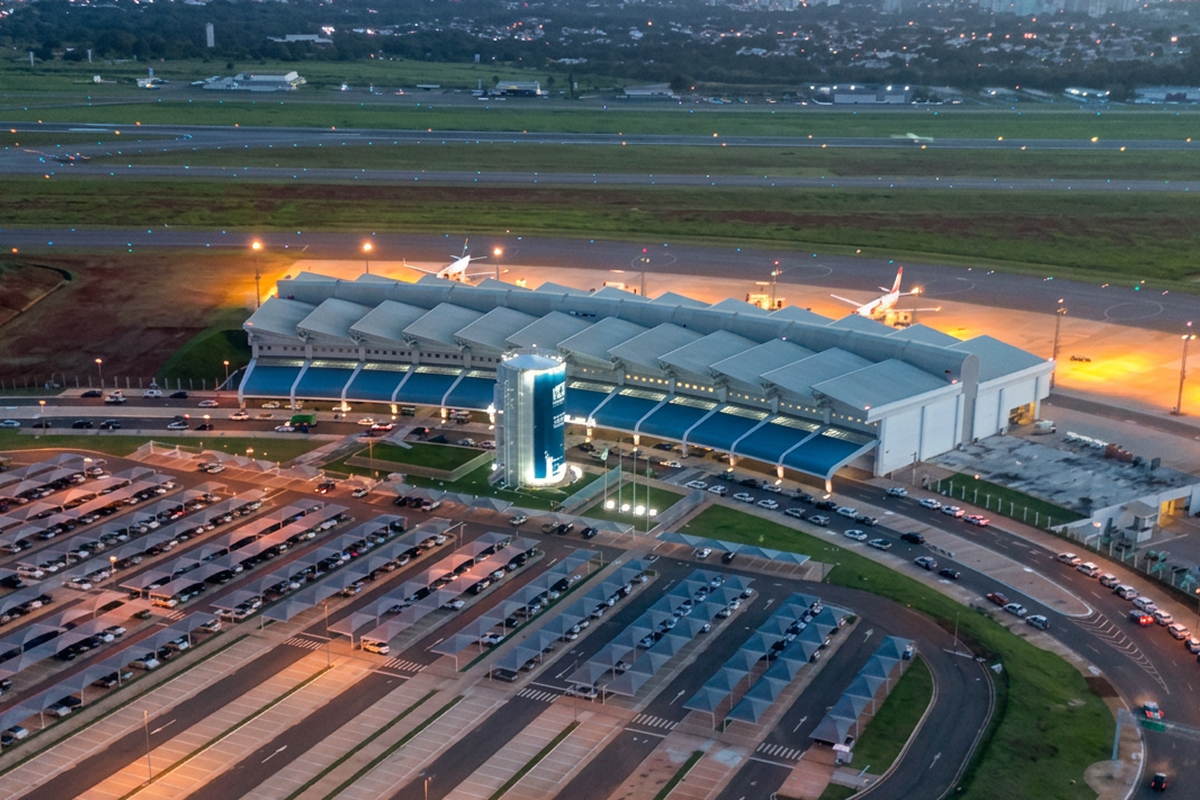 Aeroporto Internacional Santa Genoveva, em Goiânia, com sistema de reuso de água da Ecosan